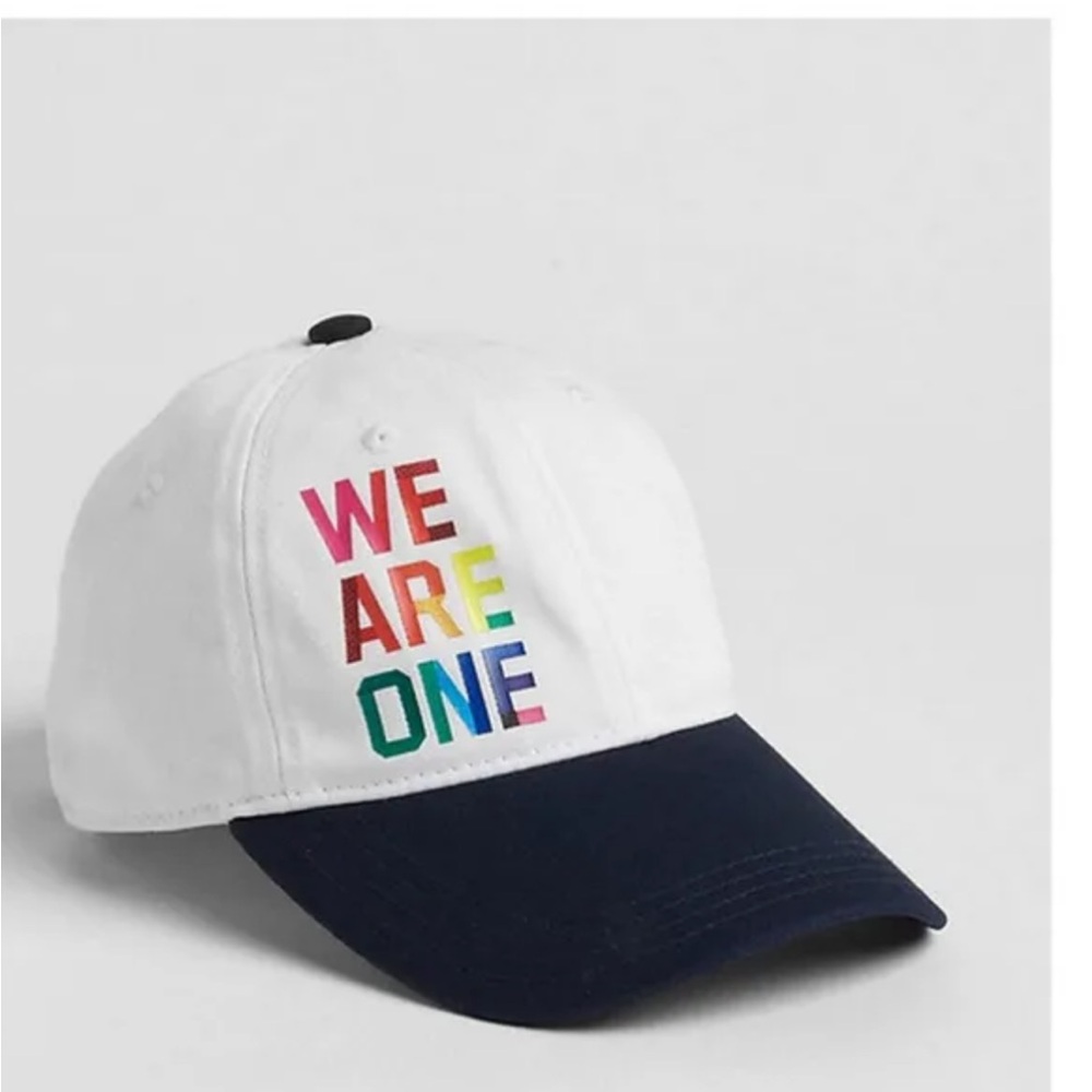 NWT GAP 2018 Pride WE ARE ONE Cap